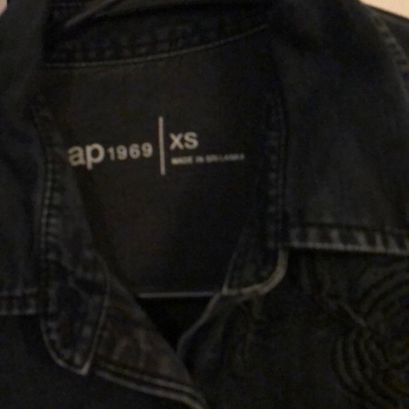 Shirt/Jacket - Picture 2 of 5